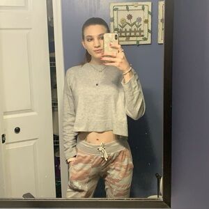 Nike gray, orange camo drawstring joggers with pockets XS